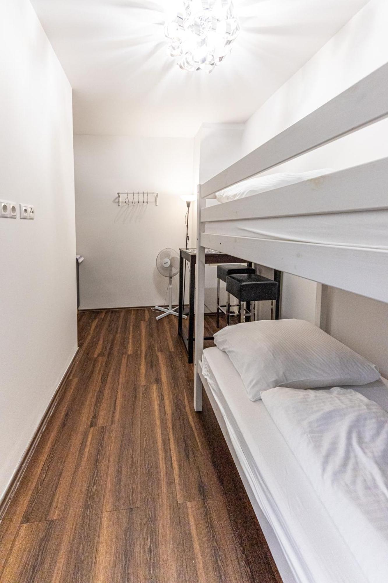 & Affordable By Jr Habitación en casa particular